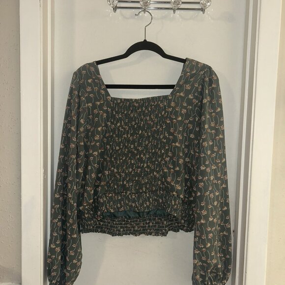 Arula Smocked Green Floral Long Sleeve Coquette Peasant Cropped Blouse Size 2X - Picture 4 of 7